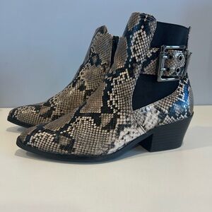 Chic Snakeskin Ankle Boots